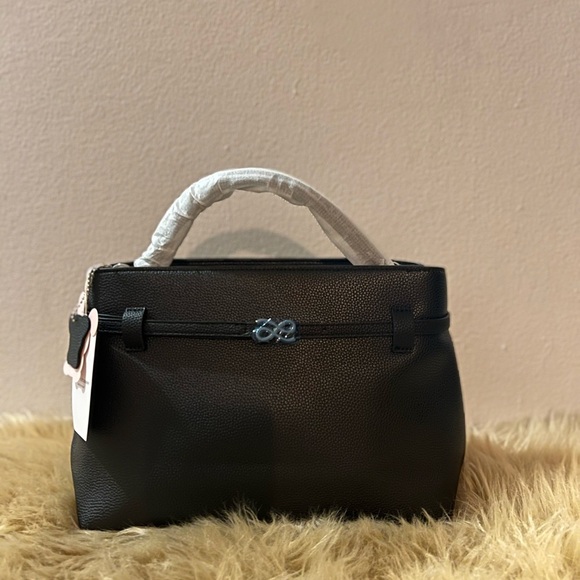 Black Satchel with Sleek Modern Design - Picture 1 of 6